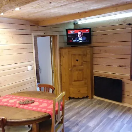 Le Woody Apartment Saint-Etienne-de-Tinee Exterior photo
